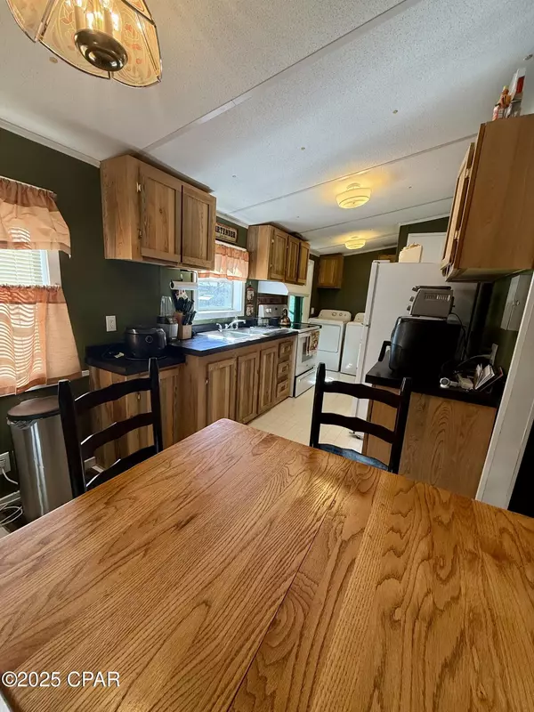 Wewahitchka, FL 32465,738 Bryant Landing RD