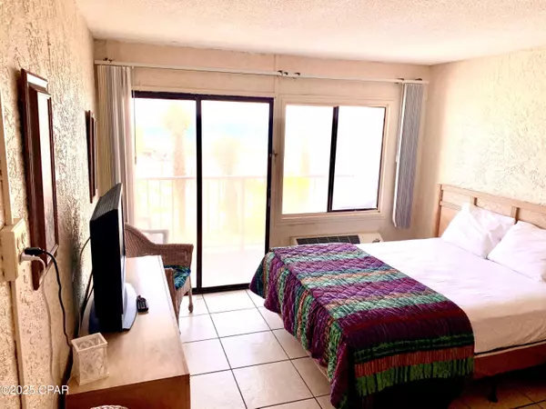 Panama City Beach, FL 32413,15617 front beach #112