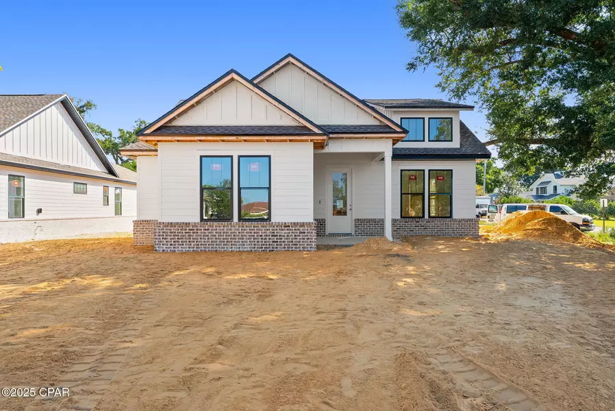 3116 Kings DR, Panama City, FL 32405
