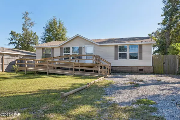 Panama City, FL 32401,618 College AVE