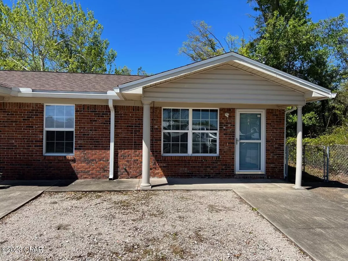 Panama City, FL 32404,829 Russ Lake DR #A