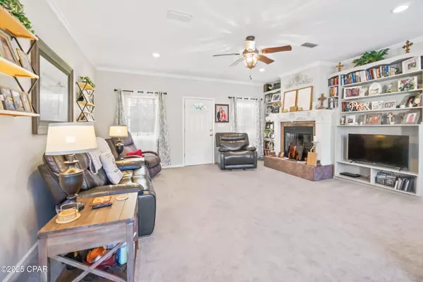 Marianna, FL 32448,4206 Thompson RD