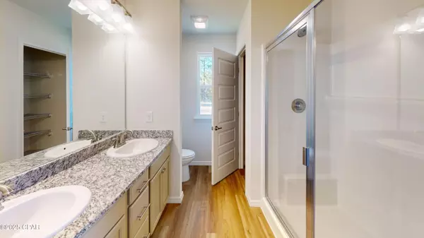 Chipley, FL 32428,3888 Bricknell AVE