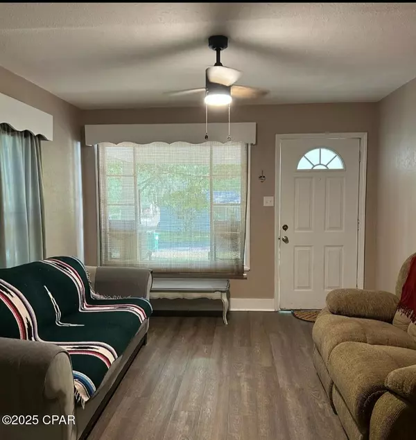 Bonifay, FL 32425,603 W Kansas AVE