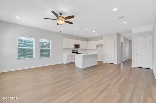 Panama City Beach, FL 32408,7659 Lumen LN #5