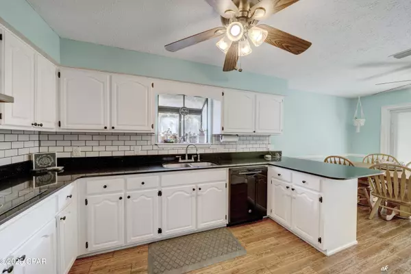 Panama City, FL 32405,1803 W 25th ST