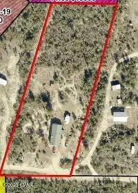 11927 Holly LN, Fountain, FL 32438