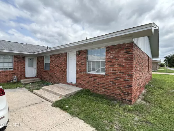 Panama City, FL 32405,3923 W 22nd ST #C