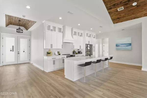 Panama City, FL 32404,285 Hugh Thomas DR