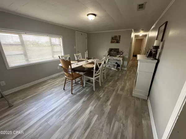 Grand Ridge, FL 32442,7135 Hamilton RD