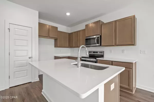 Panama City, FL 32404,5872 Tyndall PL