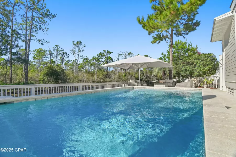 305 Flatwoods Forest LOOP, Santa Rosa Beach, FL 32459