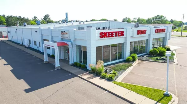 321 W Prairie View Road, Chippewa Falls, WI 54729