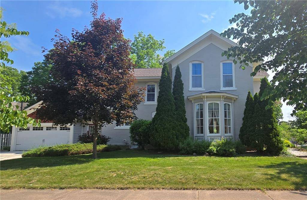 422 W Columbia Street, Chippewa Falls, WI 54729