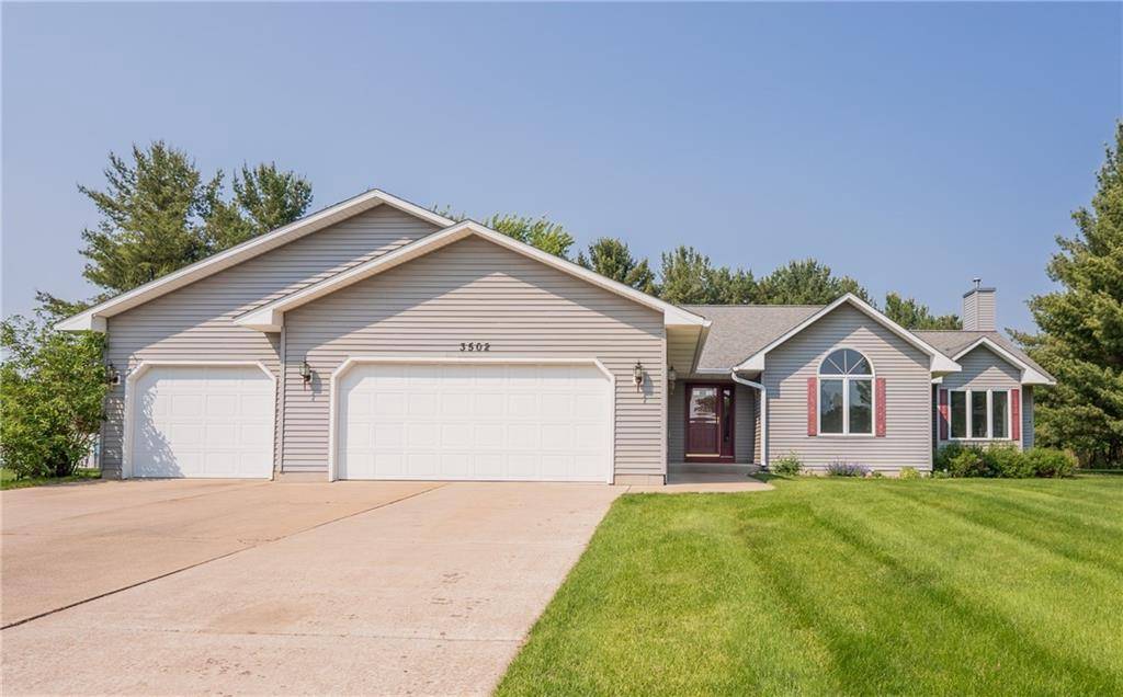 3502 Parkside Circle, Eau Claire, WI 54701