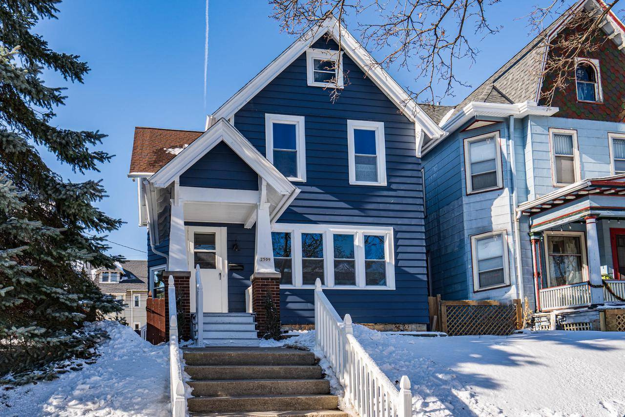2509 N Murray AVENUE, Milwaukee, WI 53211
