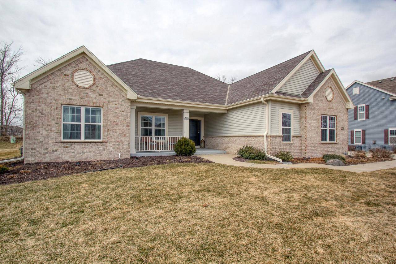 W193N5805 Canary Dr, Menomonee Falls, WI 53051-6351