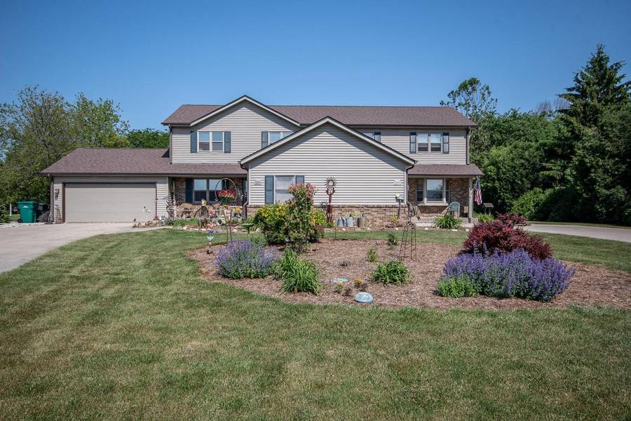 W192N4838 One Mile ROAD #N4840, Menomonee Falls, WI 53051-6300