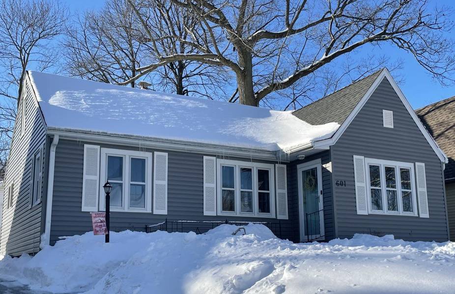 601 N 115th STREET, Wauwatosa, WI 53226-3603