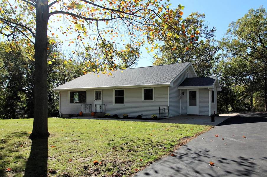 N6569 County Road P, Delavan, WI 53115-2610