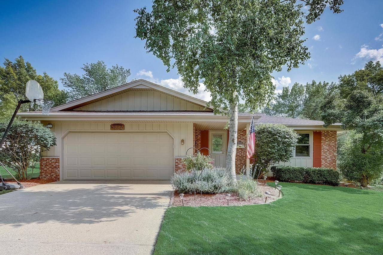 6002 Sycamore STREET, Greendale, WI 53129-2627