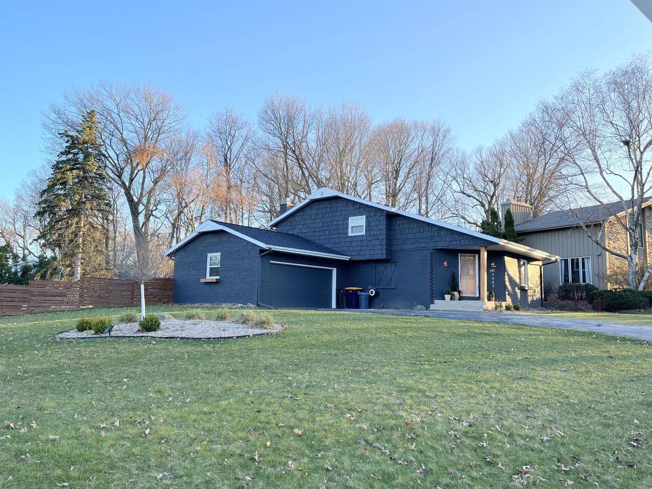 3443 S 119th STREET, West Allis, WI 53227