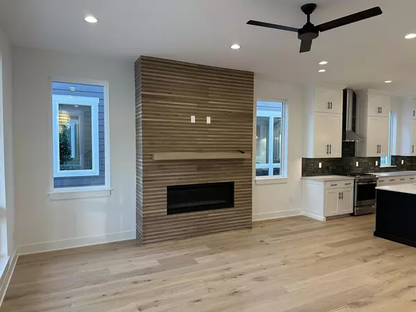 Mequon, WI 53092,6233 W Foxtown DRIVE