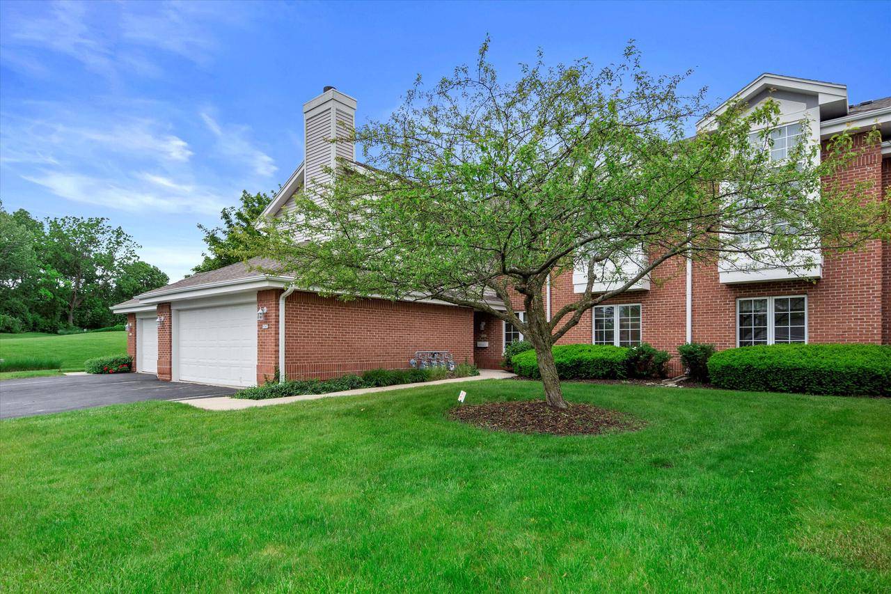 9043 Westlake DRIVE, Greendale, WI 53129