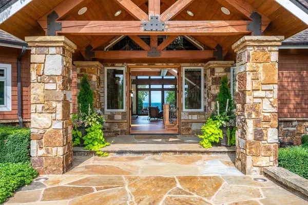 Sturgeon Bay, WI 54235,5707 Bay Shore DRIVE