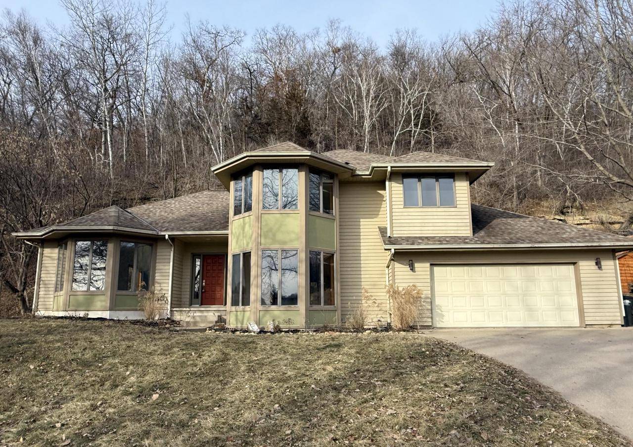 N2023 Joy LANE, La Crosse, WI 54601-7172