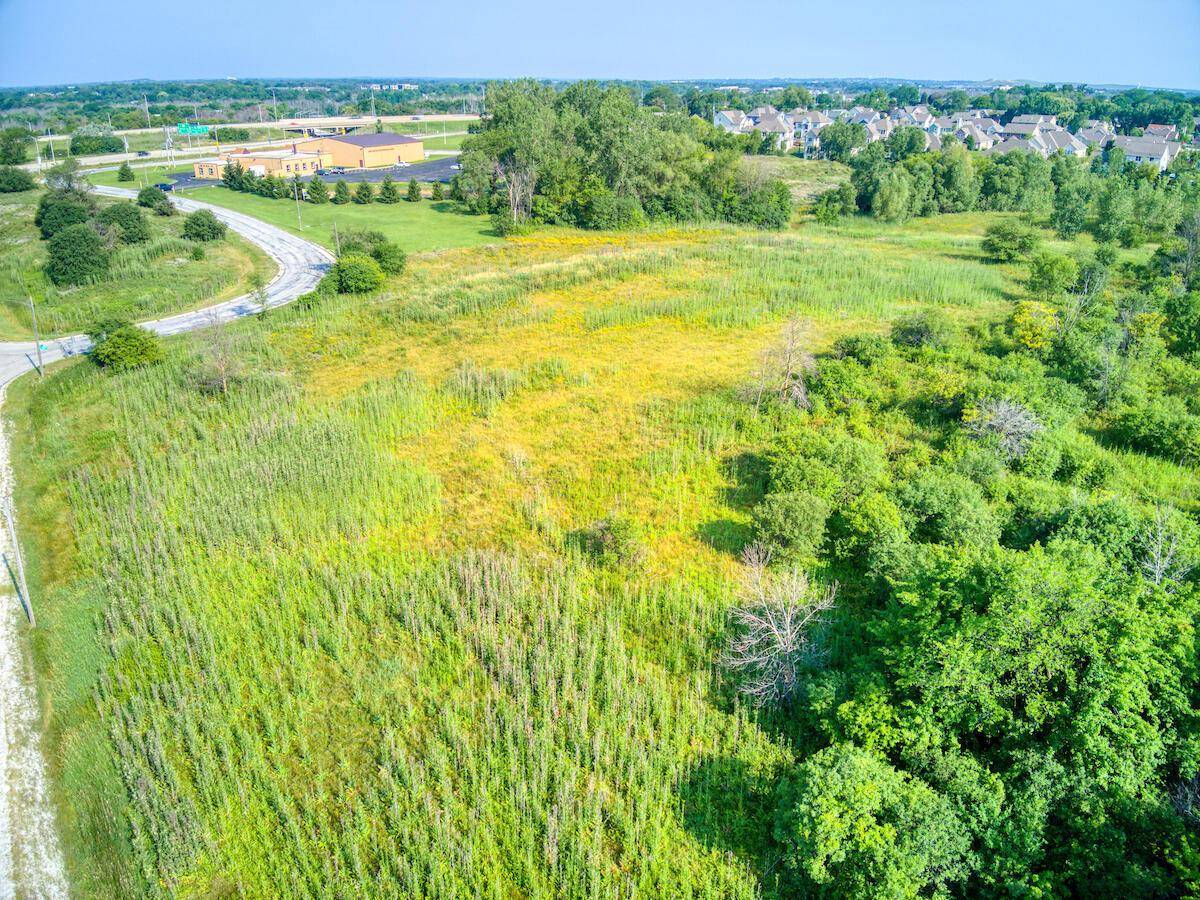 11000 W MILL ROAD, Milwaukee, WI 53225