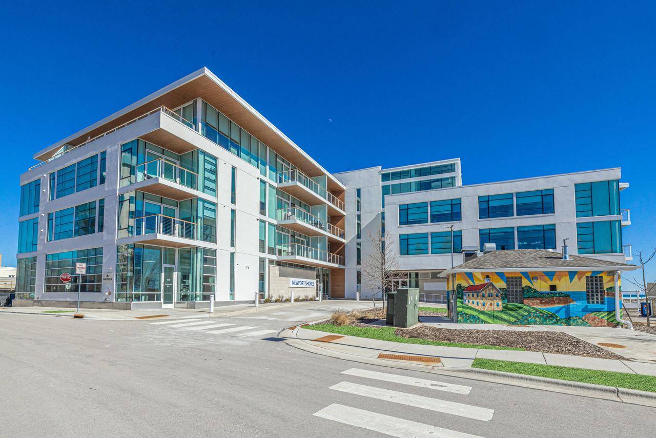 324 N Lake STREET #209, Port Washington, WI 53074