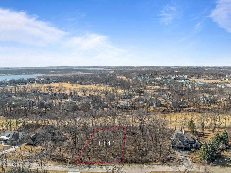 1355 GENEVA NATIONAL AVENUE N #15-41, Lake Geneva, WI 53147