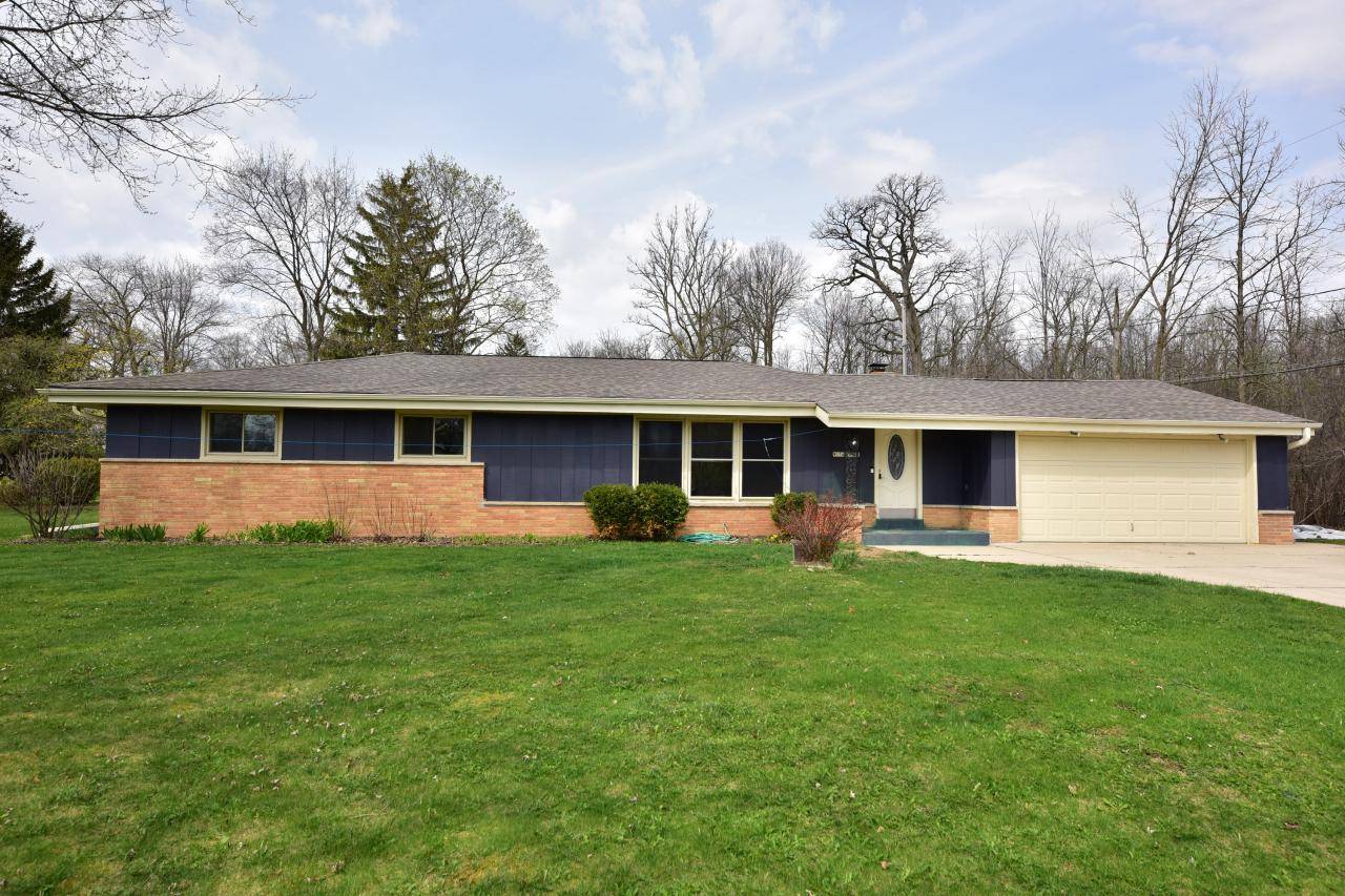 W174N7583 Joanne DRIVE, Menomonee Falls, WI 53051-4132