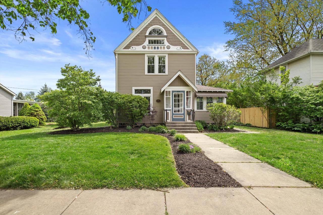 519 Madison STREET, Lake Geneva, WI 53147