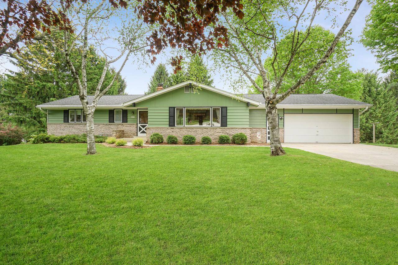 W1019 Marys COURT, Rubicon, WI 53078