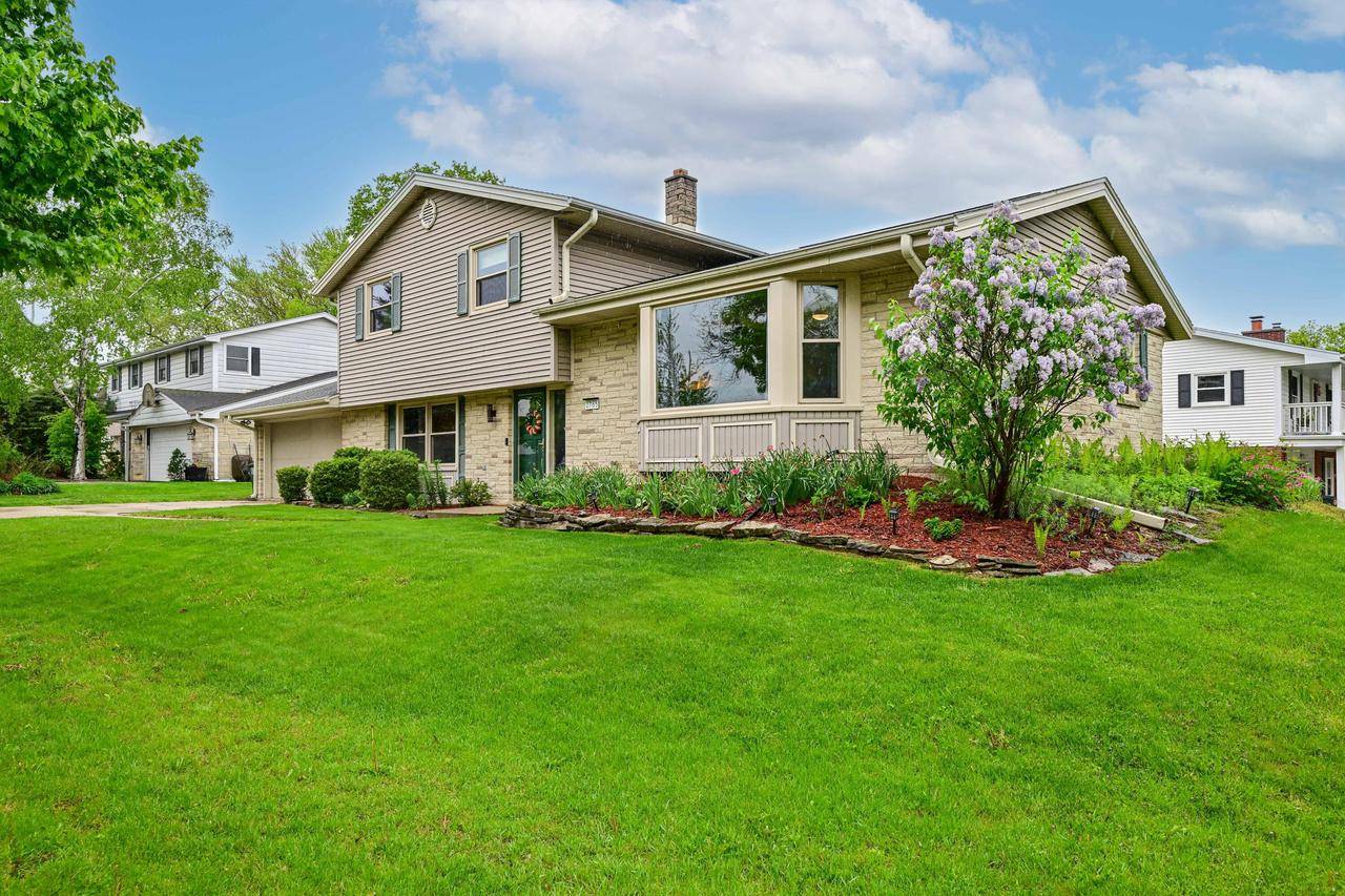 2765 Mayfair COURT, Wauwatosa, WI 53222