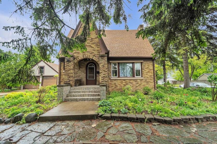 4000 21st STREET, Racine, WI 53405