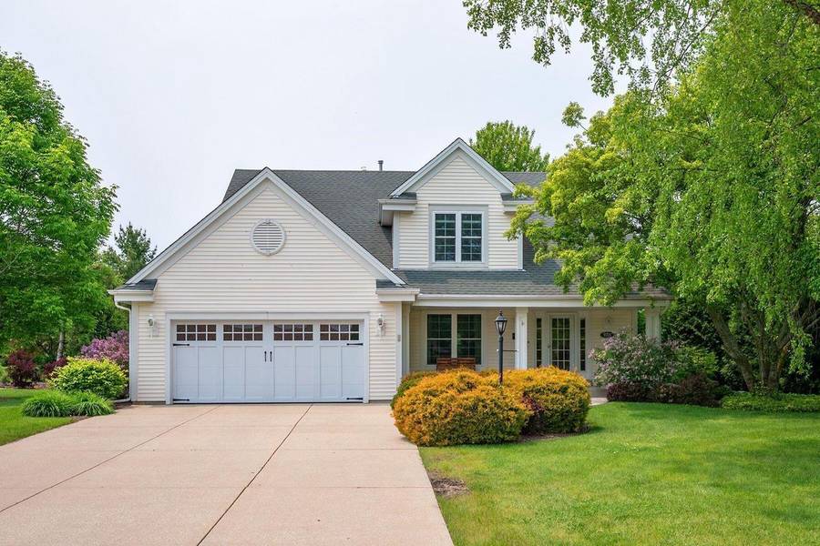 9701 S 35th STREET, Franklin, WI 53132-8862