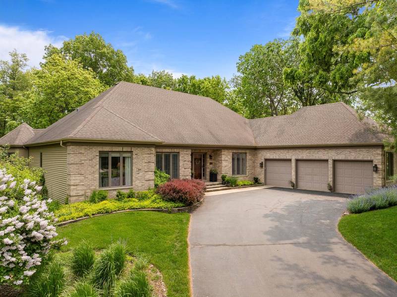 1261 Deer COURT, Lake Geneva, WI 53147