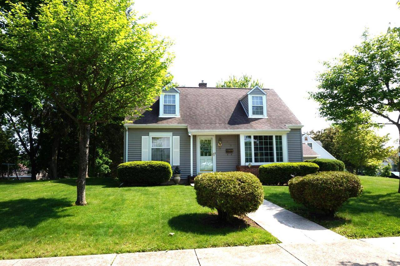 118 Summit DRIVE, Port Washington, WI 53074-2013
