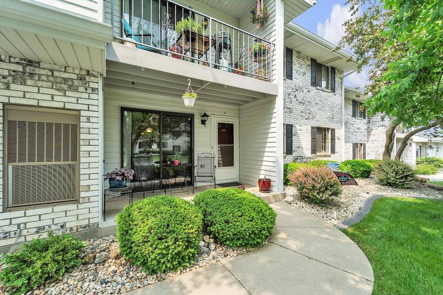 1372 30th AVENUE #9C, Kenosha, WI 53144-2992
