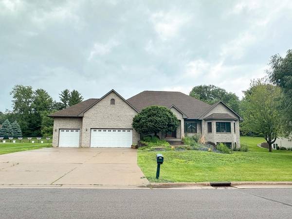 3315 Augusta LANE, Onalaska, WI 54650-8597