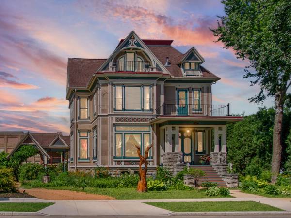 1107 Algoma BOULEVARD, Oshkosh, WI 54901