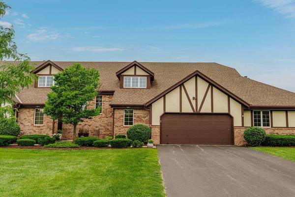 1035 Oakwood LANE, Brookfield, WI 53045
