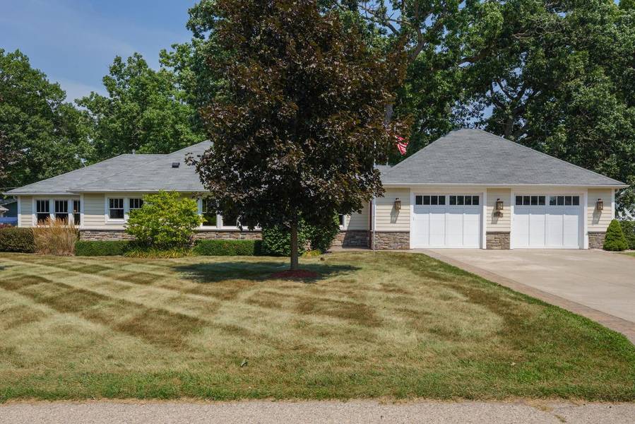 114 E Elm STREET, Silver Lake, WI 53170