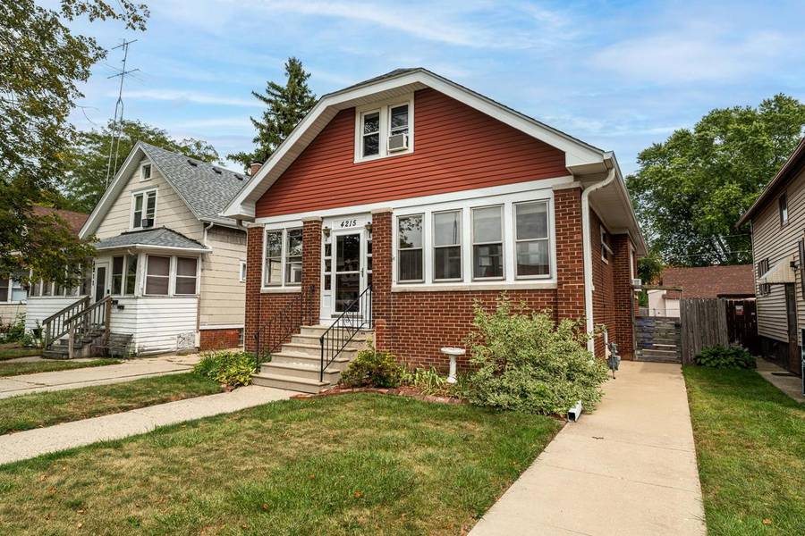 4215 21st AVENUE, Kenosha, WI 53140-5623