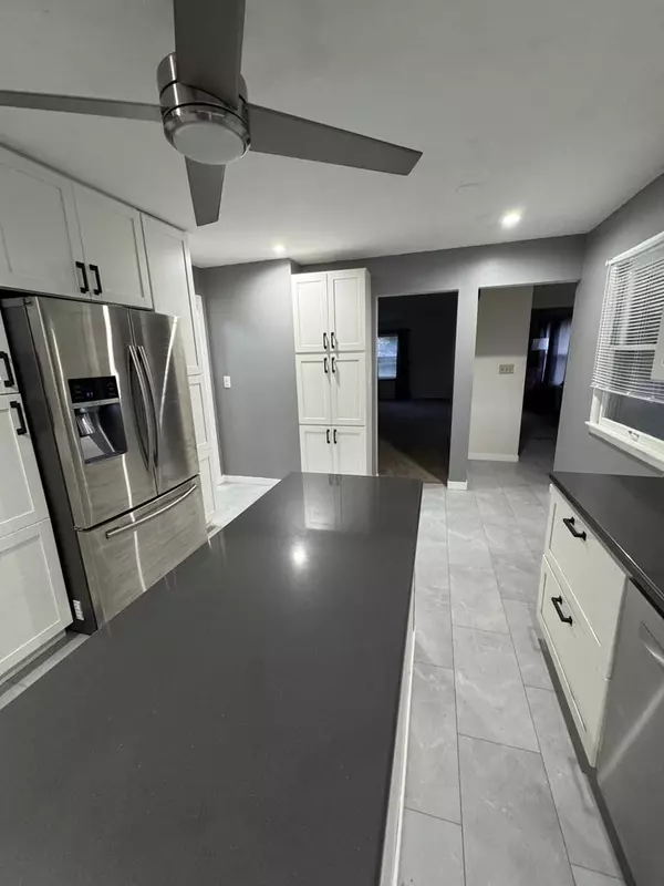 Wauwatosa, WI 53222,9404 West Hope AVE