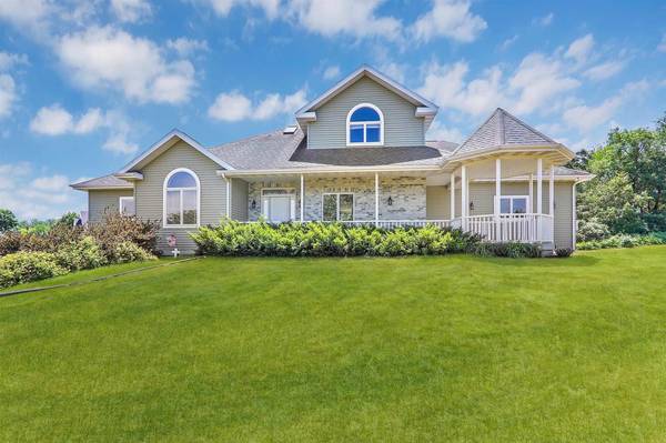 N9290 Wild Oak Road, Belleville, WI 53508