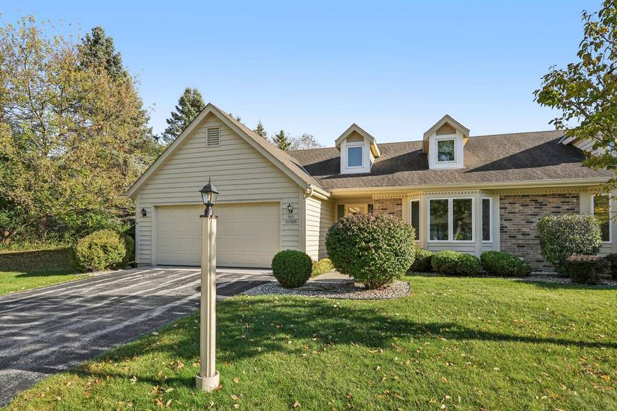 N99W17909 Appletree COURT #D-102, Germantown, WI 53022-4673